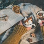 Jak dbać o wełniane swetry? Kompletny poradnik prania i przechowywania