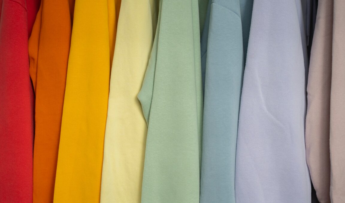 Jak łączyć kolory w stylizacjach?