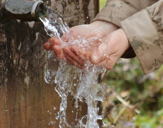 Ile wody dziennie pić naprawdę?